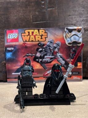 LEGO Star Wars Shadow Guard and Shadow Stormtrooper Minifigures